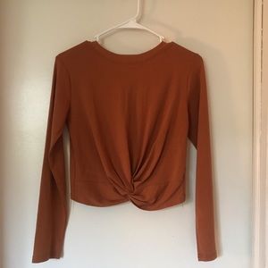 Long sleeved crop too